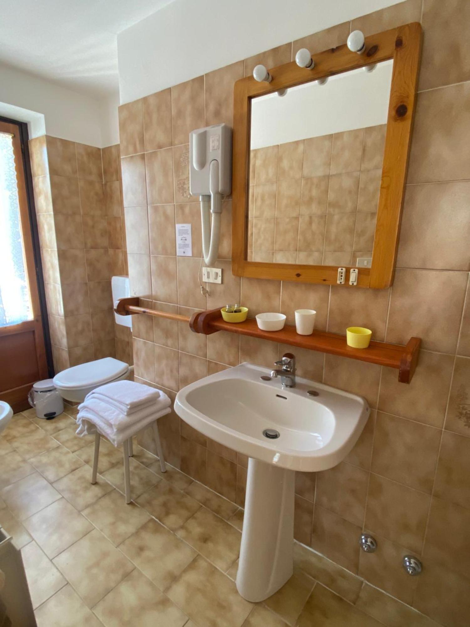 Hotel Col Serena Etroubles Εξωτερικό φωτογραφία